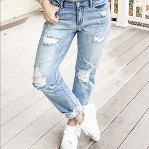 Judy Blue mid rise boyfriend fit jeans